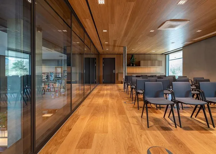 B Mine Frankfurt Airport * Frankfurt am Main