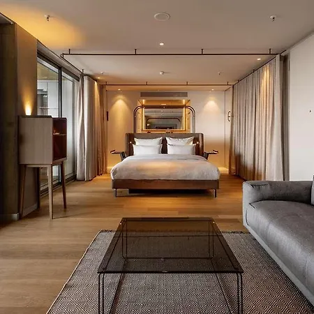 B Mine Frankfurt Airport