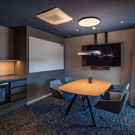 Hotel B Mine Frankfurt Airport *