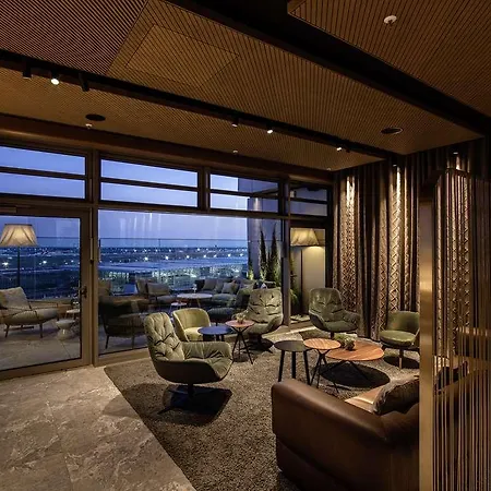 酒店 B Mine Frankfurt Airport *