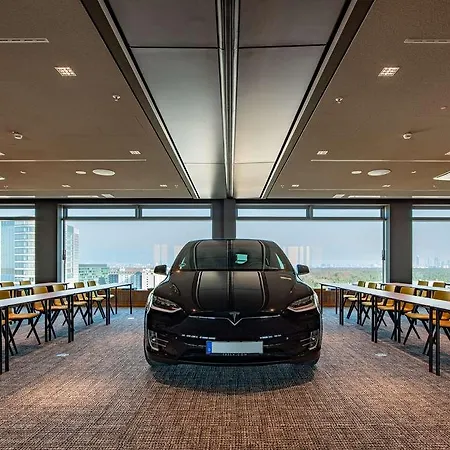 B Mine Frankfurt Airport *